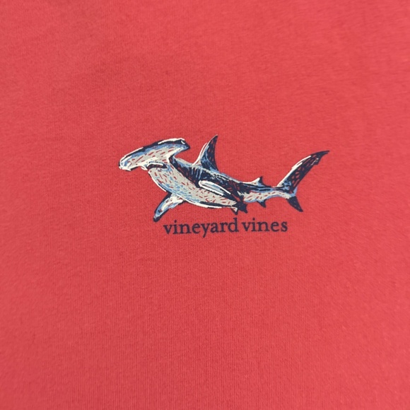 NWOT Vineyard Vines Mens tshirt - Picture 3 of 5